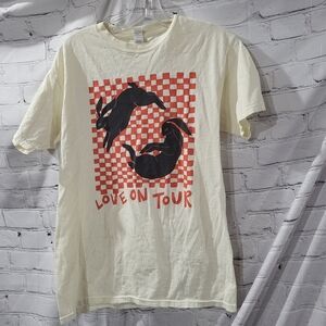 Harry Sryles love On Tour Graphic Tee